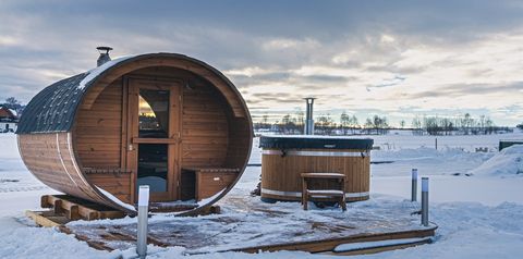 jacuzzi, sauna