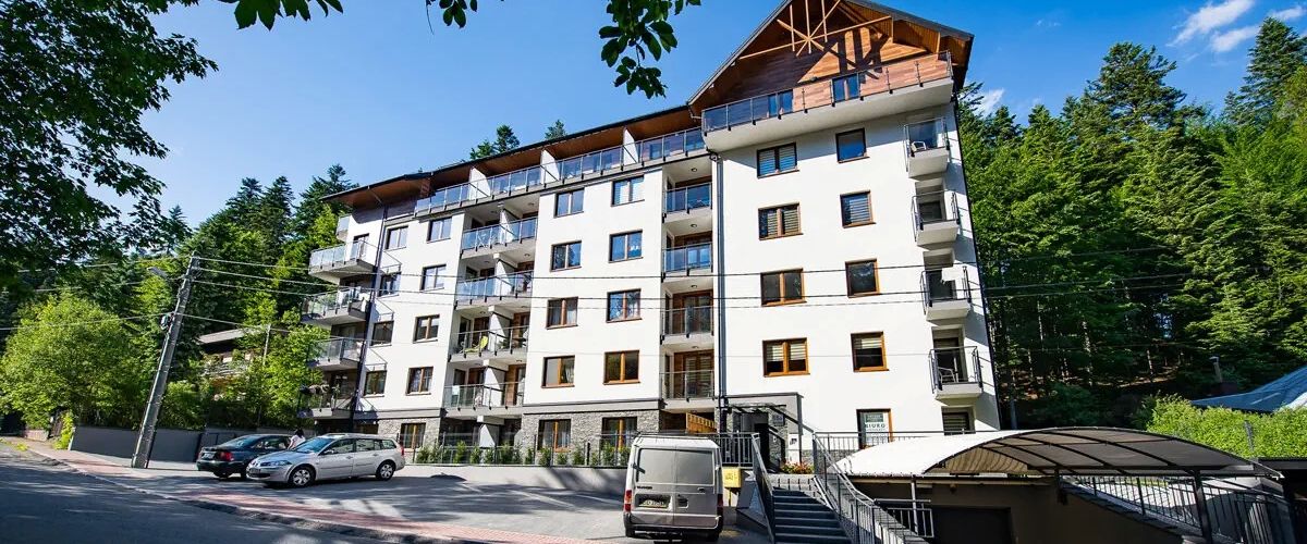 obiekt, teren hotelu