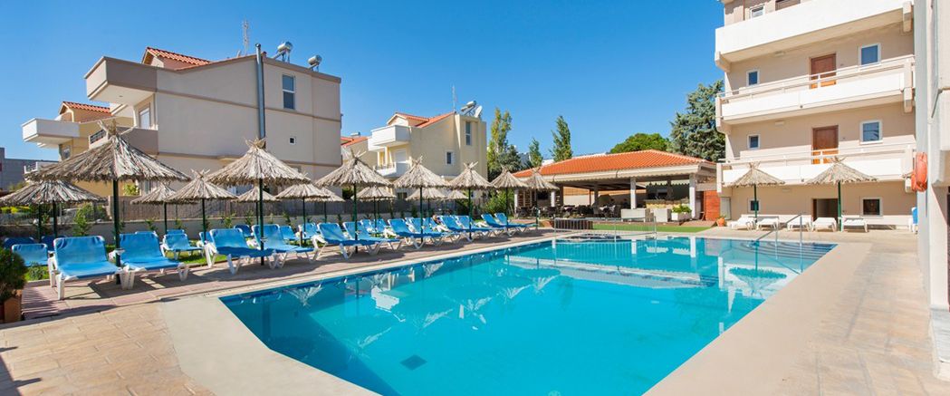 obiekt, teren hotelu, basen