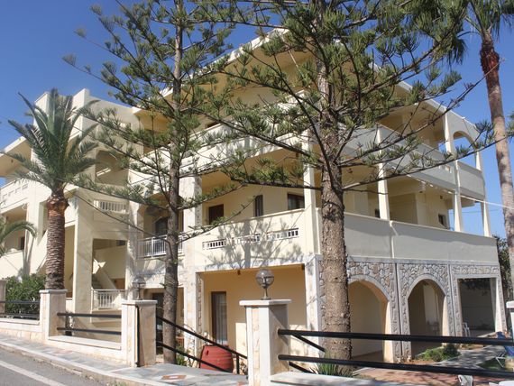 obiekt, teren hotelu