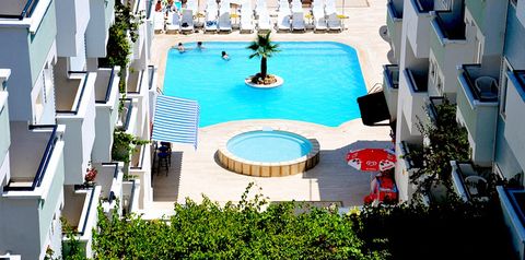 basen, teren hotelu