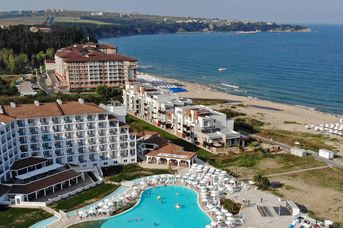 Sunrise Blue Magic Resort