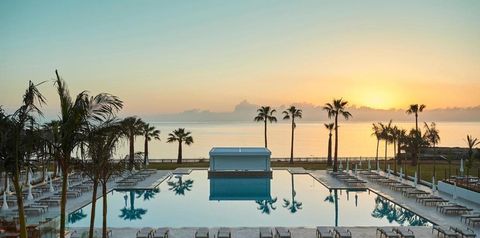 teren hotelu, basen, plaża