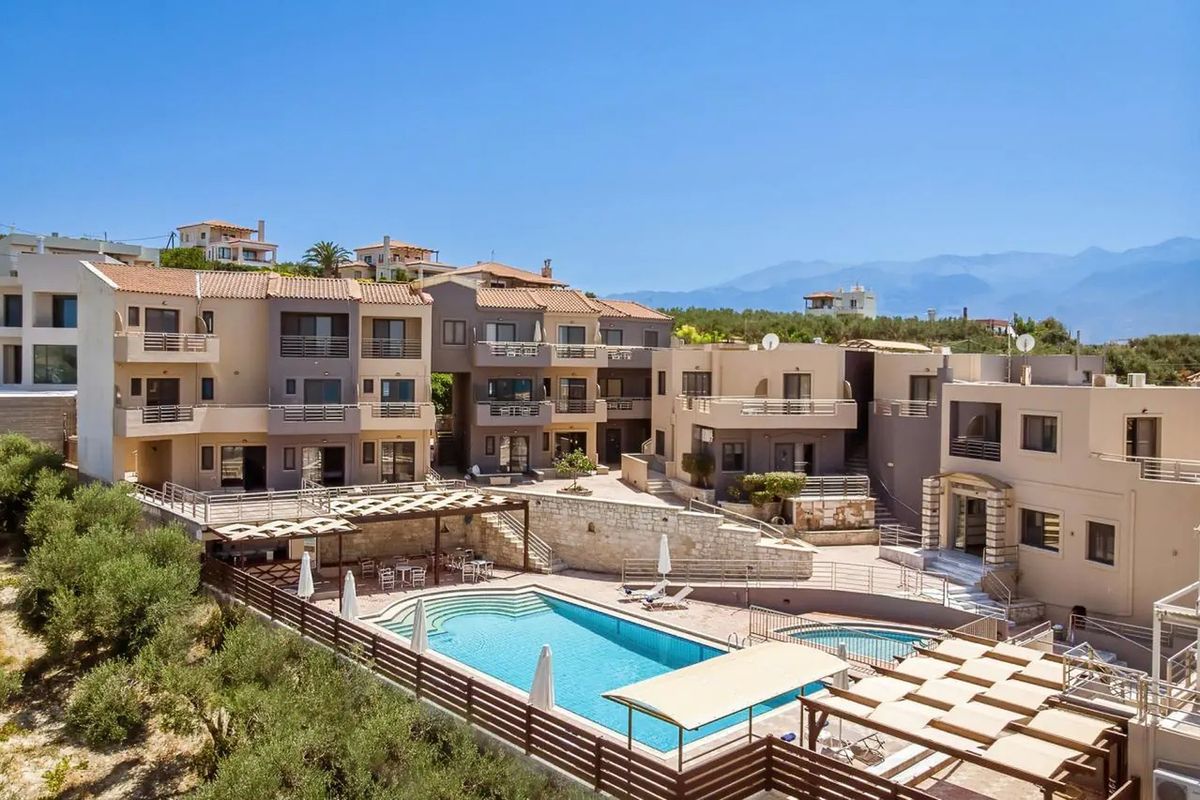 budynek główny, basen