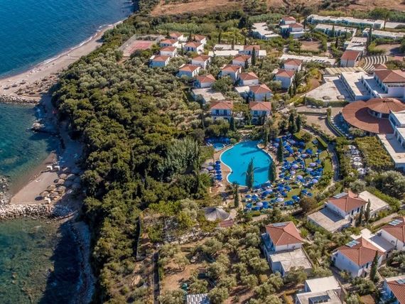Sunrise Village (Petalidi)
