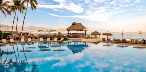 teren hotelu, basen, beach bar