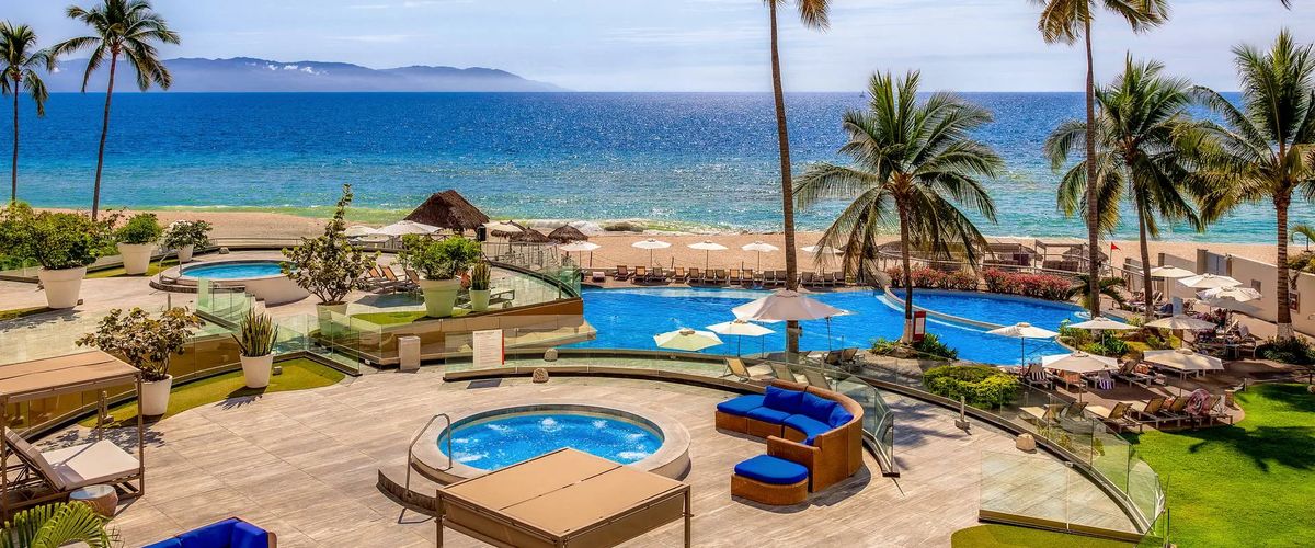 teren hotelu, basen, plaża