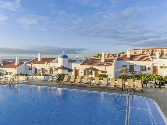 teren hotelu, basen