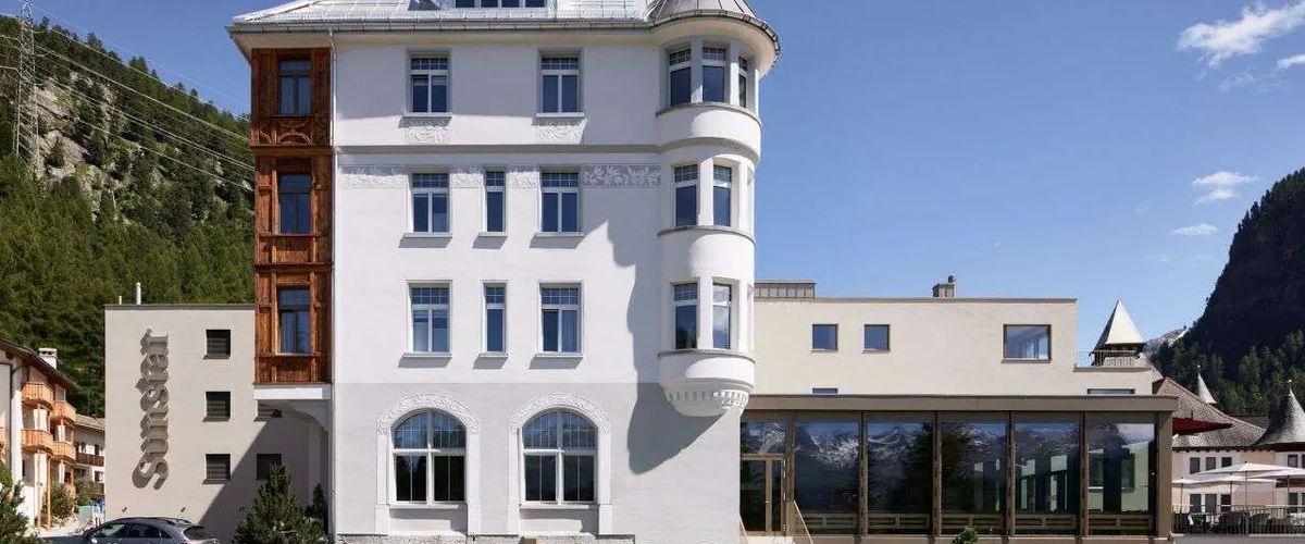 góry, teren hotelu, obiekt