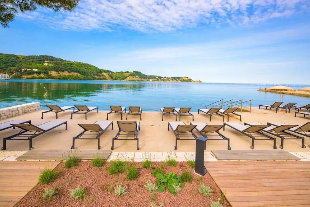 teren hotelu, plaża