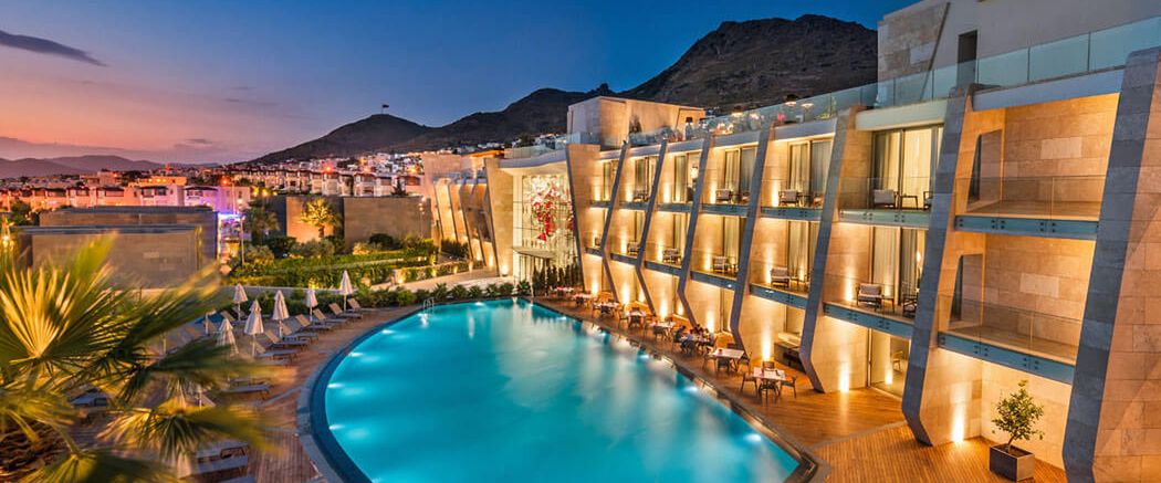 budynek główny, basen