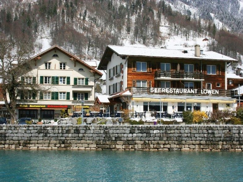 Brienzerburli & Weisses Kreuz