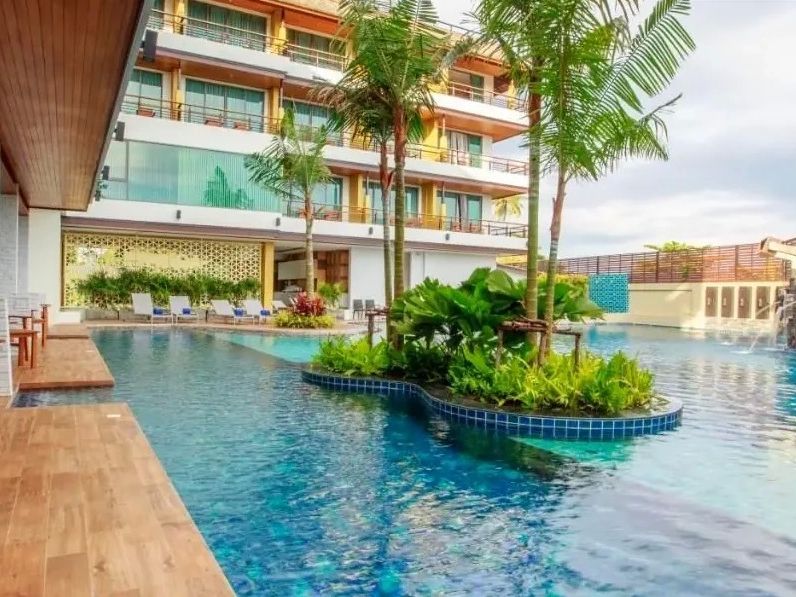 Aqua Resort Phuket 4*