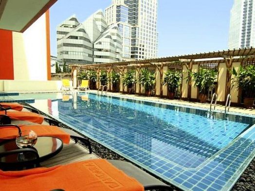 Bandara Suites Silom 4*