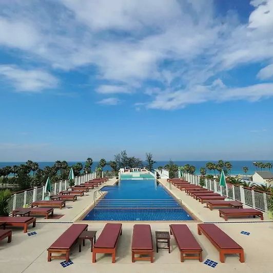 Baumancasa Beach Resort