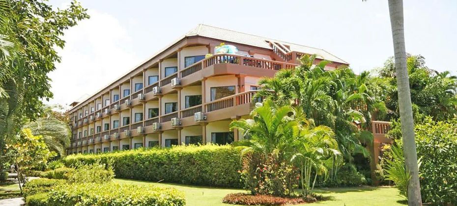 Botany Beach Resort