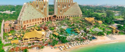 Centara Grand Mirage Resort