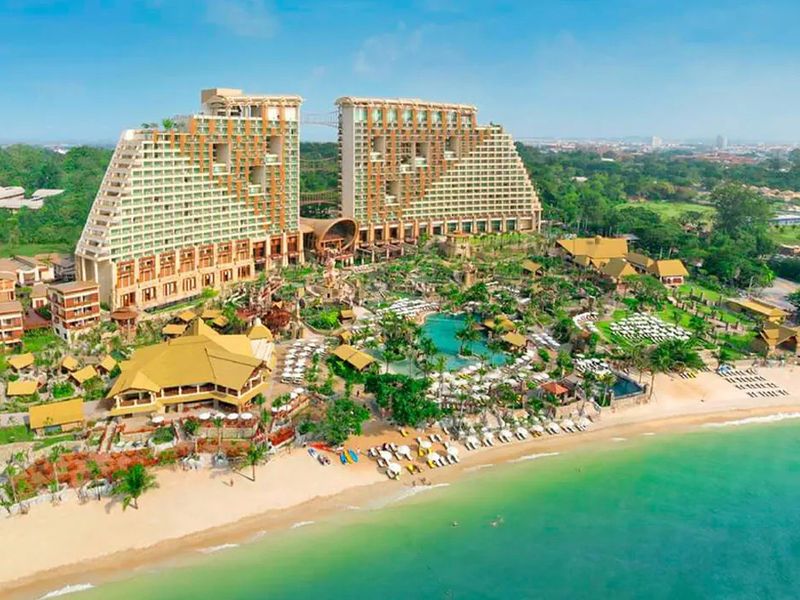 Centara Grand Mirage Resort