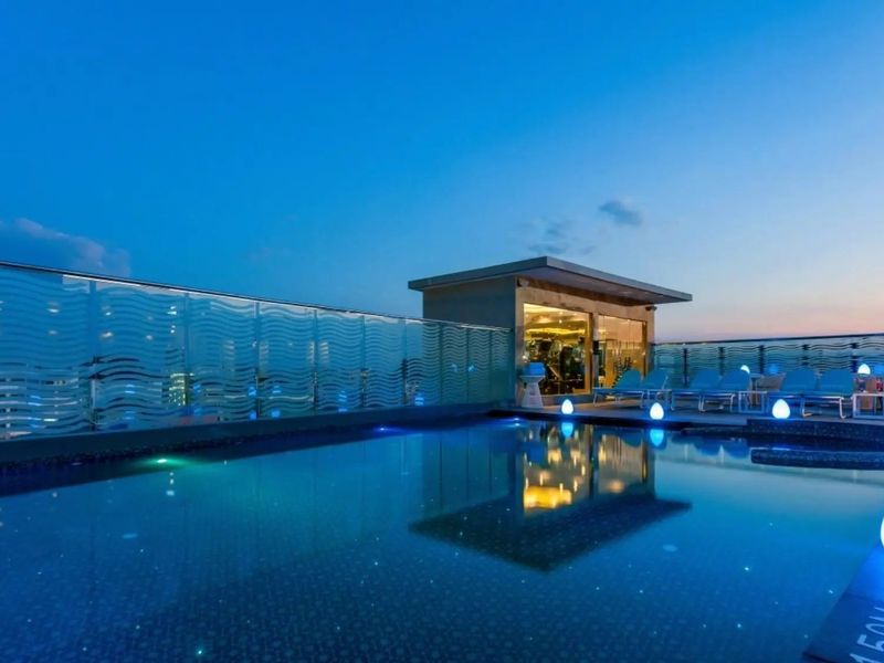 Centra by Centara Avenue Pattaya 4*