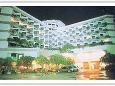 City Beach Resort 3*
