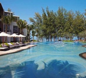 Holiday Inn Resort Phuket Mai Khao Beach Resort