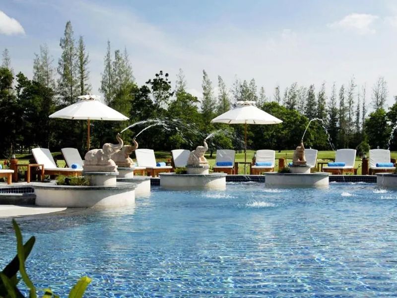 Homm Suites Laguna (ex Laguna Holiday Club)
