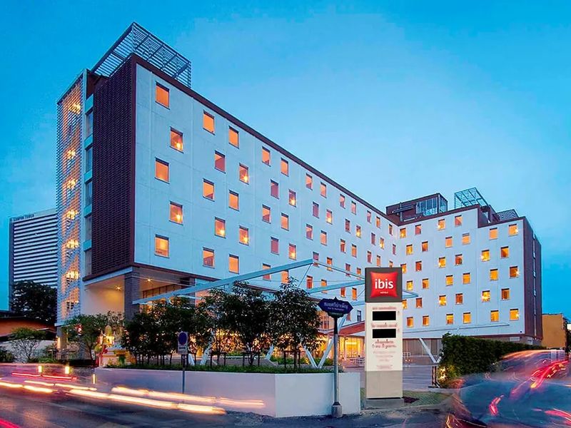 Ibis Sathorn 3*