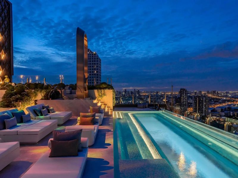 Innside by Melia Sukhumvit 4*