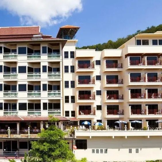 Jiraporn Hill Resort Patong – 2026-05-06 - Zdjęcie 3