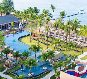 La Flora Resort & Spa