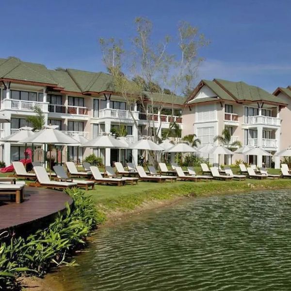 Homm Suites Laguna (ex Laguna Holiday Club)