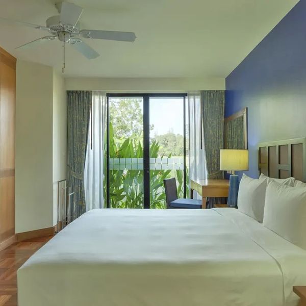Homm Suites Laguna (ex Laguna Holiday Club)