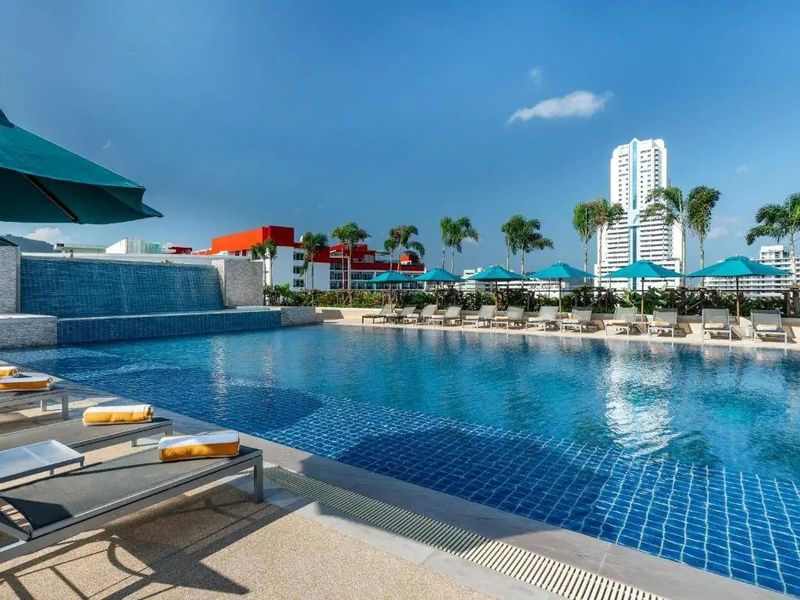 M Social (ex. Millennium Resort Patong Phuket) 5*