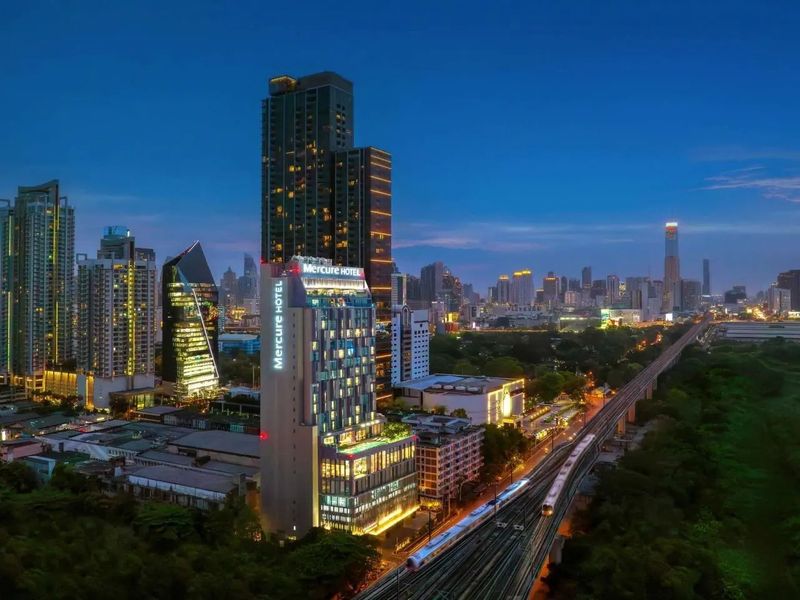Mercure Bangkok Makkasan 4*