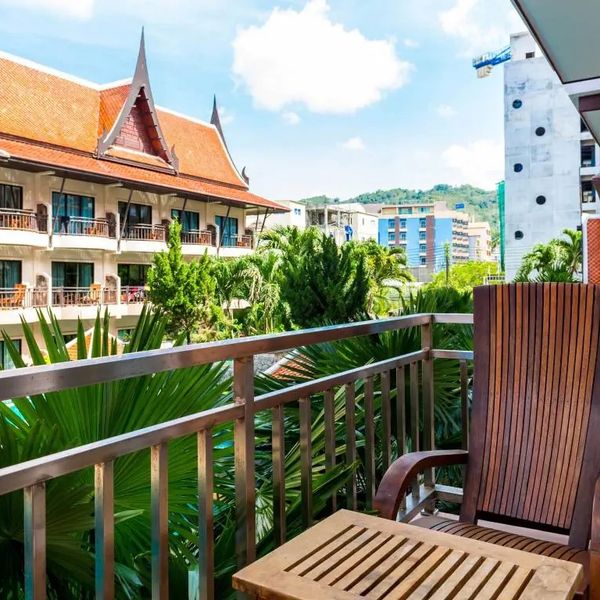Nipa Resort
