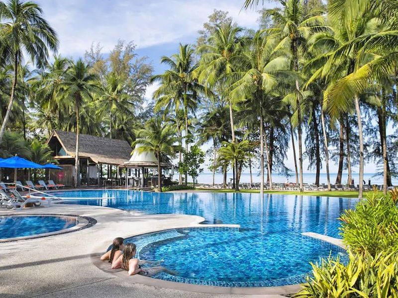 Outrigger Khao Lak Beach Resort (ex. Manathai Khao Lak) 4.