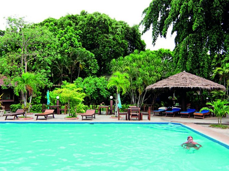 Palm Garden 2*