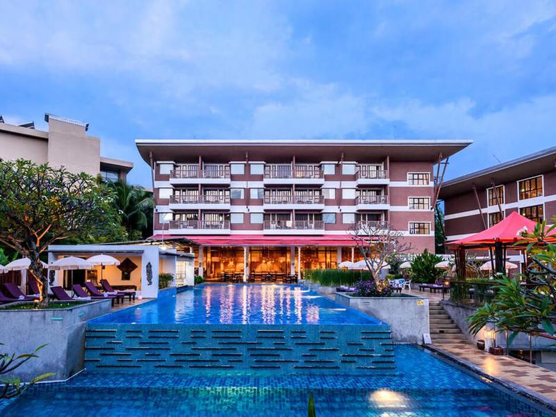 Peach Blossom Resort 4*