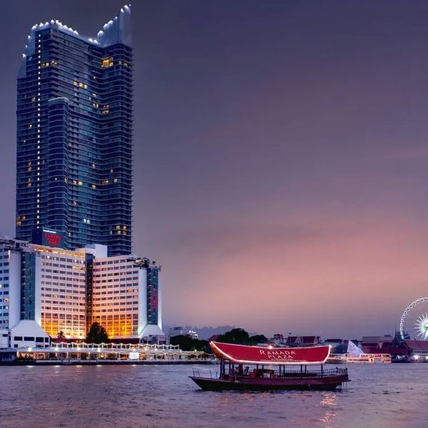 Ramada Plaza Menam Riverside