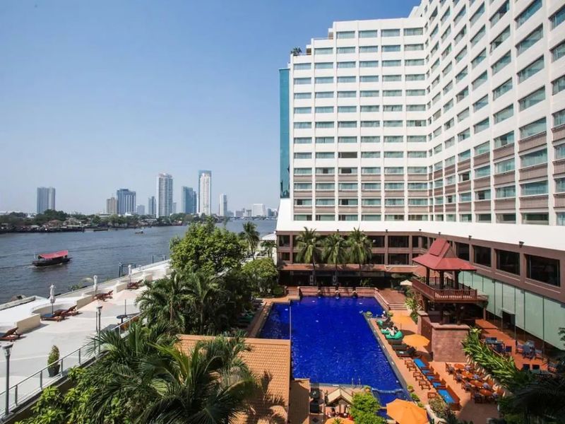 Ramada Plaza Menam Riverside 5*