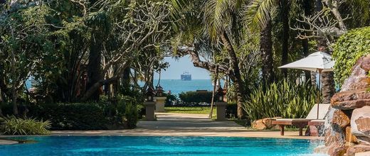 Ravindra Beach Resort