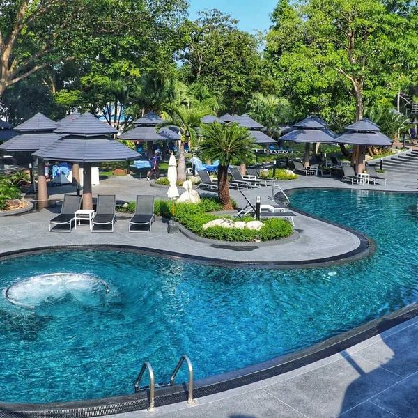 Royal Cliff Beach Terrace