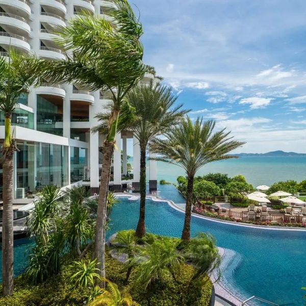 Royal Cliff Beach Terrace