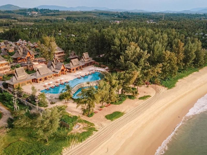 Santhiya Phuket Natai