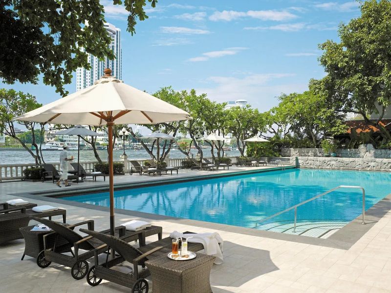 Shangri - La Bangkok 5*