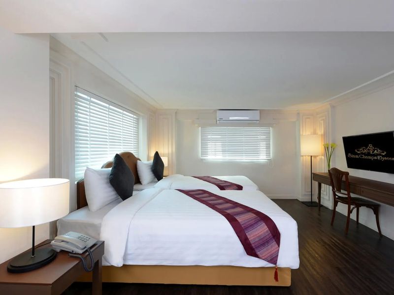 Siam Champs Elyseesi Unique