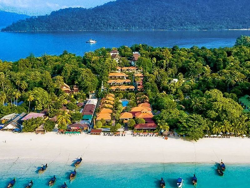 Sita Beach Resort 4*