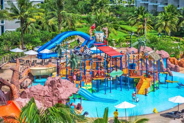 Splash Beach Resort Phuket (ex. Grand West Sands Resort & Villas Phuket)