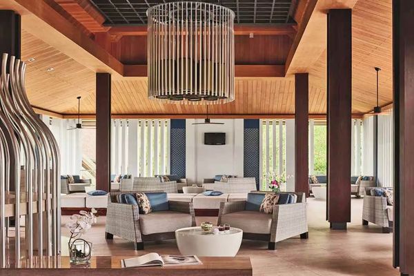 Splash Beach Resort Phuket (ex. Grand West Sands Resort & Villas Phuket)