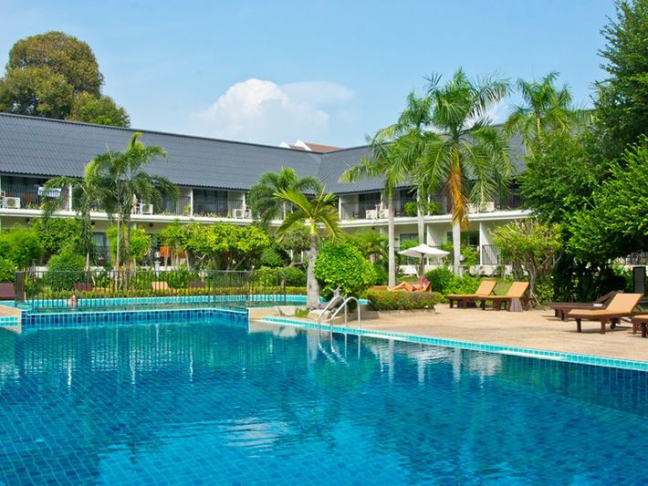 Sunshine Garden 3*